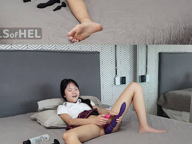 Kinky Fun with a Squirting Girlfriend - Rough Sex, Assisted Masturbation