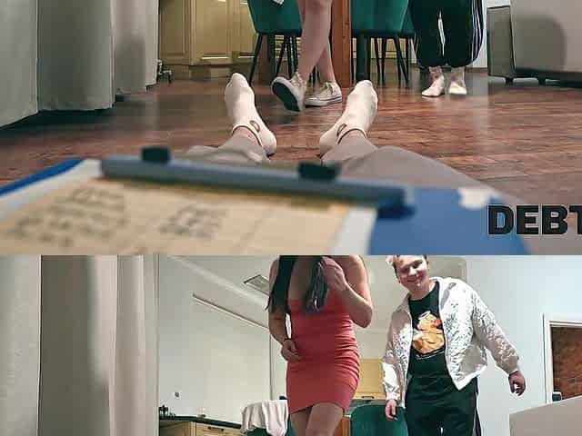 DEBT4k. Natural-titted Russian tried to escape debt collector but this guy banged her in anal and cunt in