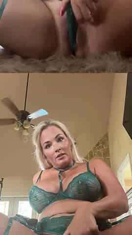 Love This MILF Pussy!