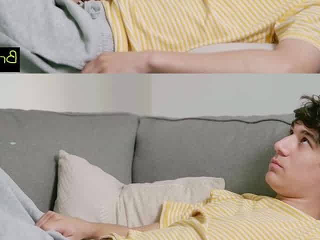 The ninth episode of the nineteenth season features stepsisters' underwear.