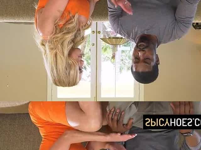 Swinger mother I'd like to fuck Screws With Her Ebony Neighbour - Brandi Love