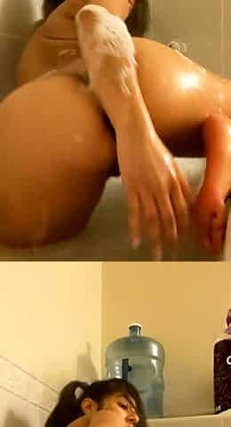 Amateur blonde teen solo dildo