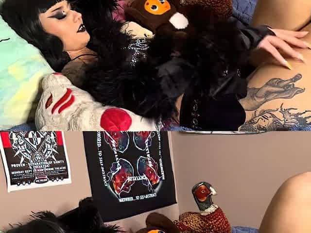 kitsune foreplay your sexy goth gf chases you with her