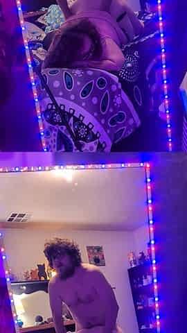 Cumdump gets booty banged in the mirror until that babe gets the load this babe's begging for