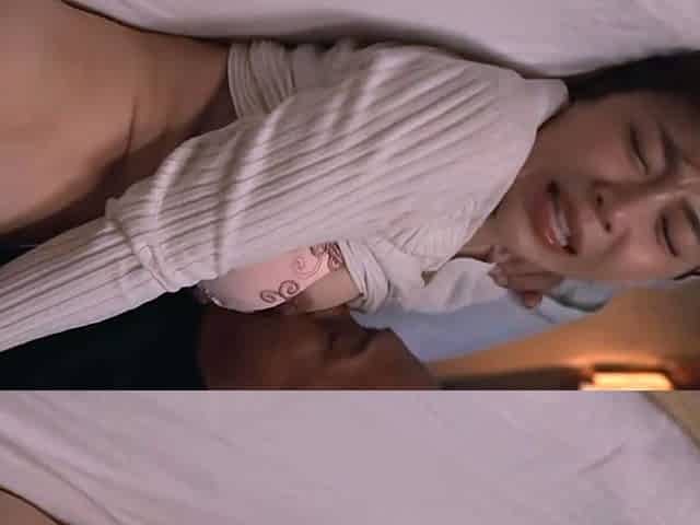 Asian masseuse therapist hardcore fuck on massage table