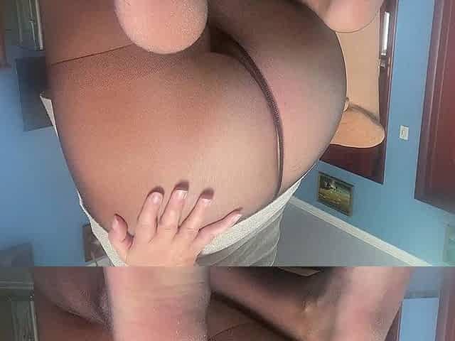 HORNY MATURE SQUIRTING ORGASM in BLACK PANTYHOSE. Fetish
