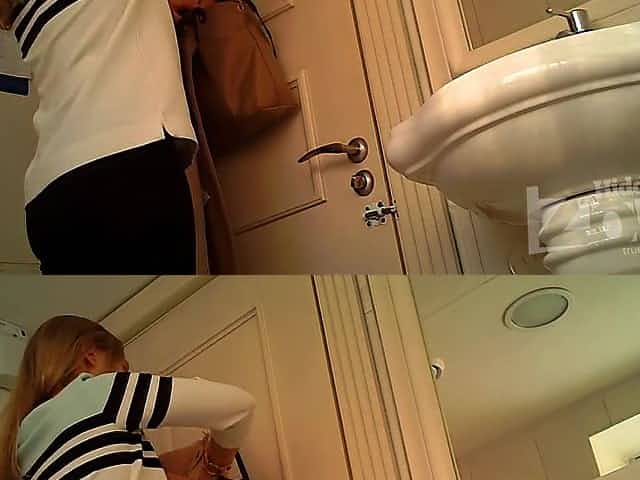 Spy cam in the toilet, shaved pussy and anus closeup