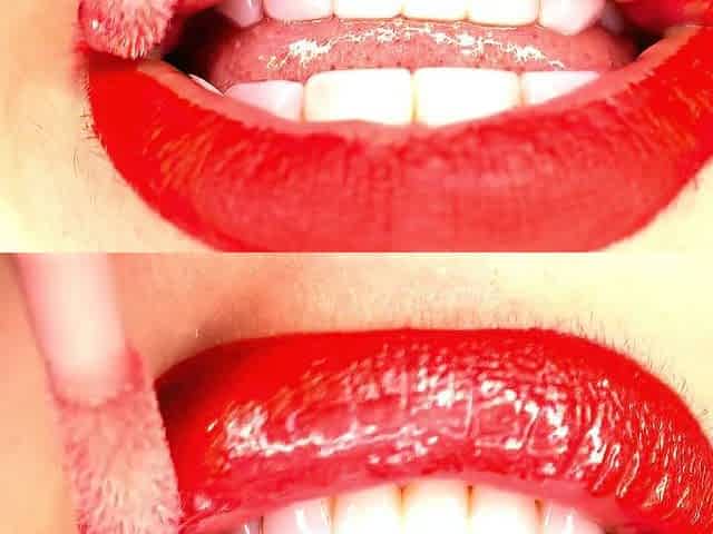 4K Applying lip gloss & smokin' & spit fetish