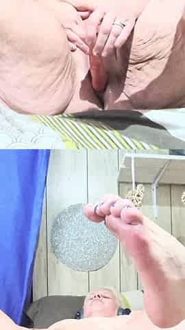 Juicy Carrot Juicy Pussy Together Equla Cum