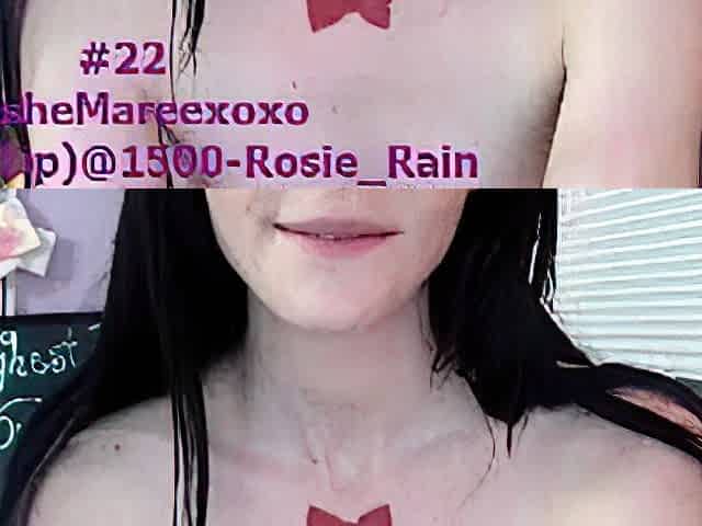 Cute blonde amateur webcam teen masturbating