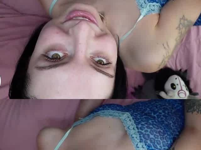 Step-sis Wants Company & Gets Creampie With Raven Lane