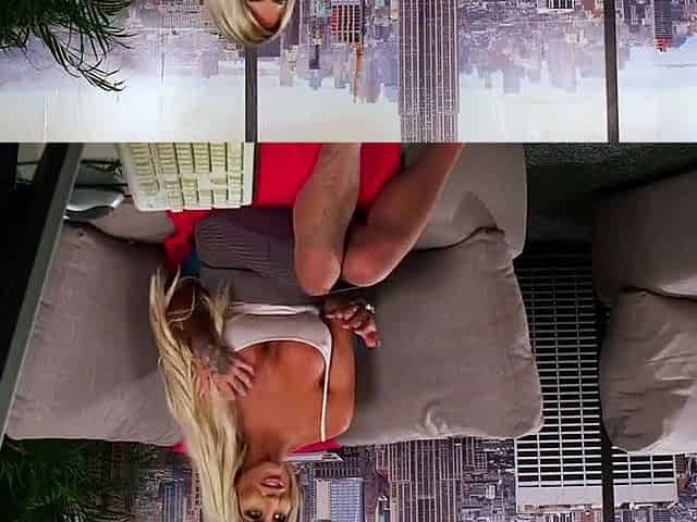 Voyeur cougar watcher enjoys guys HJ