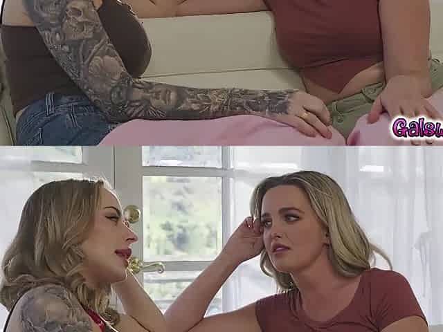 Hawt Lesbian babes Daybed Excitement
