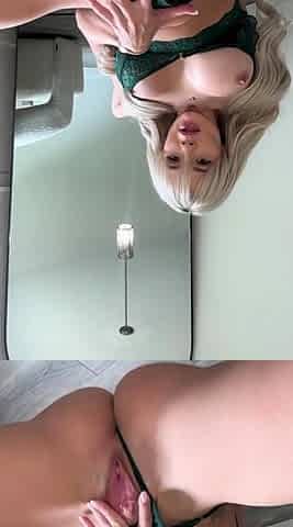 Elsa Jean Gaping Pussy Squirts And Dildo Fuck Onlyfans
