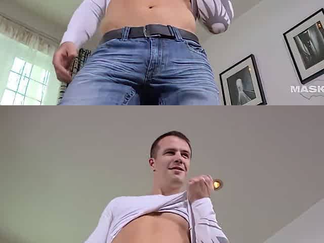 Ricky Gives A Sexy Show