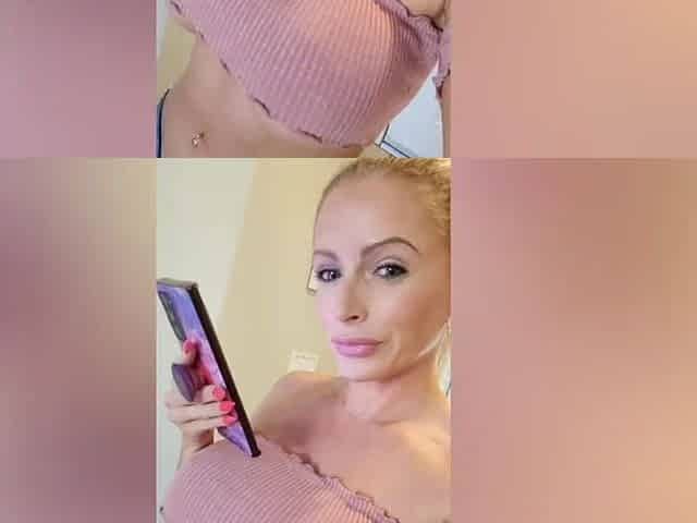 Cheating Hotwife Uses Her Throat For A Car Ride
