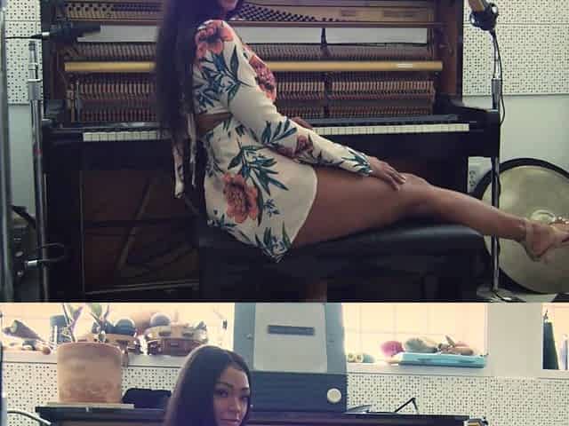 Ebony muse showed her dark pierced pussy