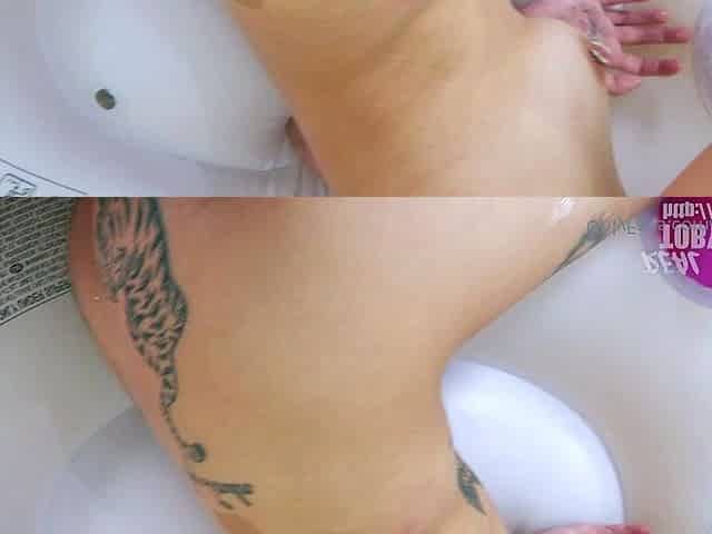 Hot amateur teens gives double blowjob cumshot