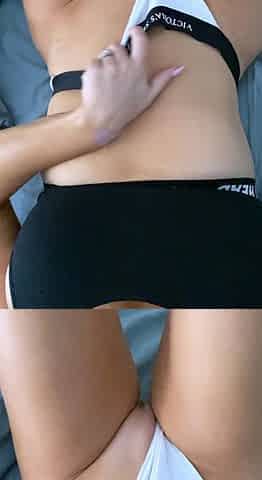 Big boobs milf masturbates with her dildo
