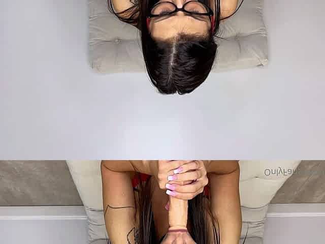 Amateur webcam brunette loves sucking on some fat cock