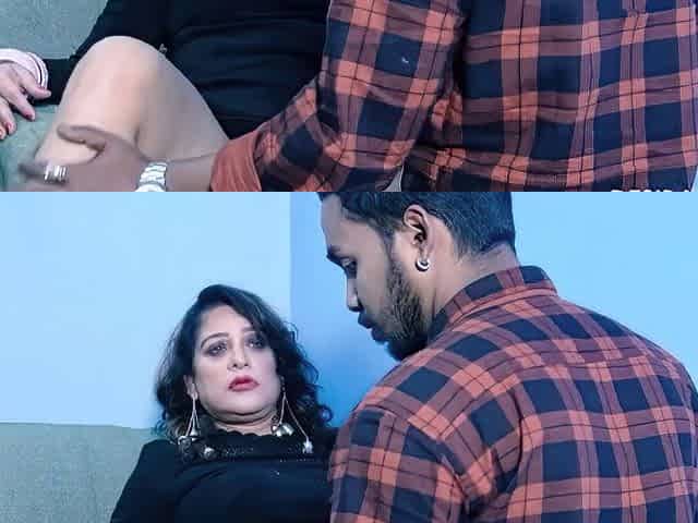 Sexy Indian MILF Blowjobs her lover