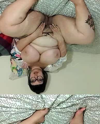 Big boob brunette masturbates on webcam
