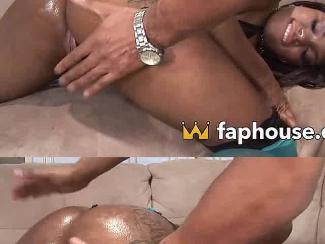 Smoking Super Naughty Ebony Blowing And Riding A Gigantic