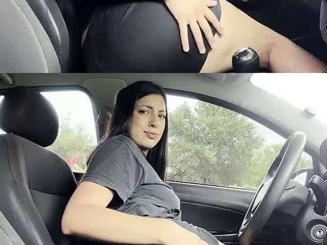 Tamara Smith - Wet, Juicy Farts In The Car
