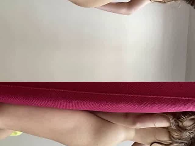 Dry Humping Solo Female on Webcam