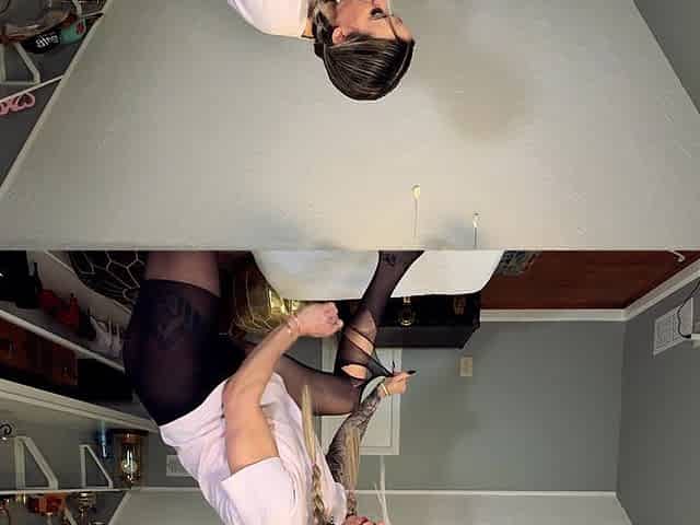 Nylon Ripping, Shirt Ripping, Flexing: Mars Solo Is Getting Ready for Your Date Night, but Ripped a Hole in Her Sheers, She Migh