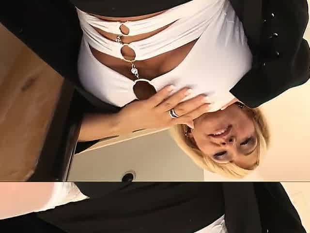 This babe Couldn't Expect to Take It in the Booty