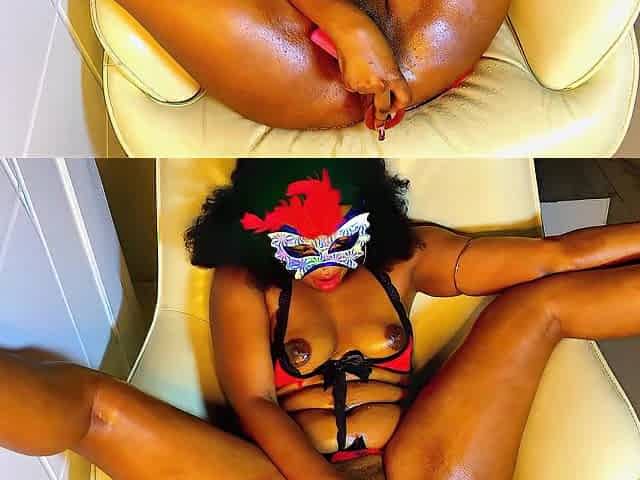 Fingering and squirting all over myself during the time that my step daddy see with gratification