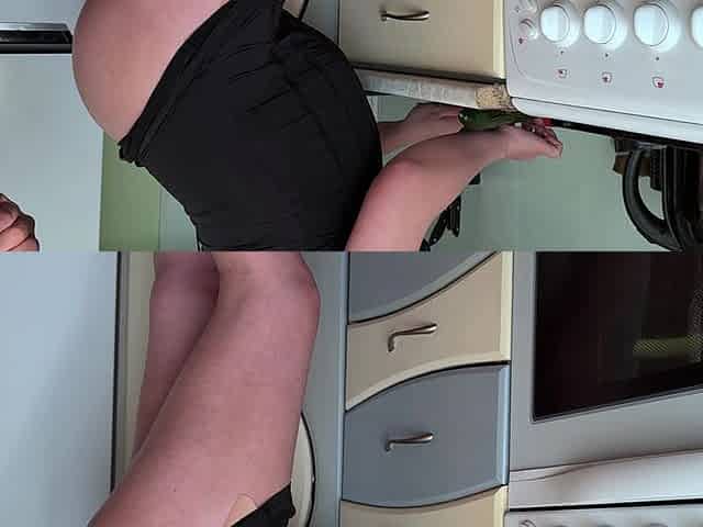 My Lover Ejaculates Into Me in the Kitchen While I'm Pregnant