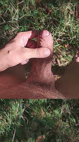 Bare hiking and pissing in the woods