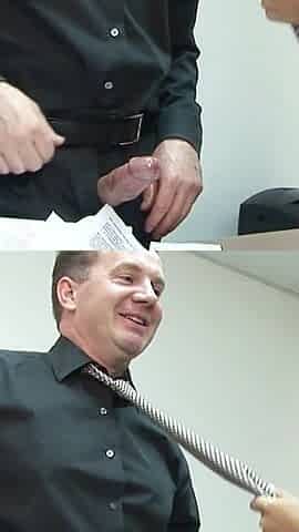 She comes to visit her boss on vacation and he just fucks her