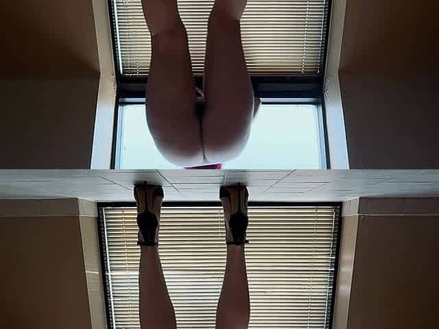 Horny Babe Pussy Play in Sexy High Heels