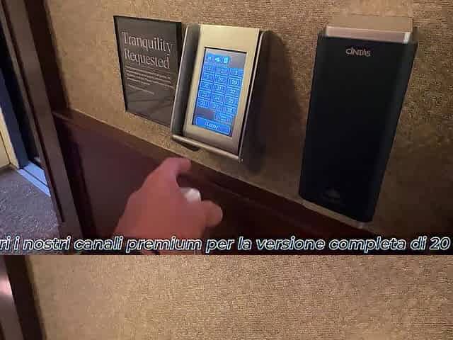 Avventura SEXY in Hotel - ANALE DURO e SQUIRT incredibile con sconosciuto