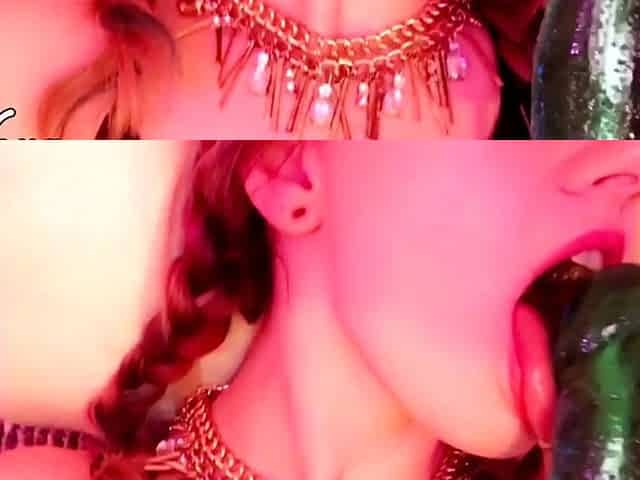 Amateur brunette ariana marie solo toying