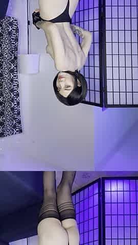 Ada Wong Cosplay Striptease