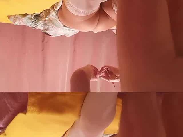 Bald cunt latin chick pay by doggystyle bang for injection