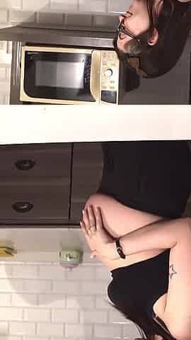 Pregnant and Very Hot