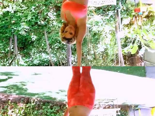Latina Teen Crystal Chase Gives Her Hairy Pussy A Workout