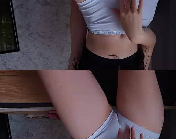 Step Mama Cameltoe Vagina Teasing! Try Not Cum Free