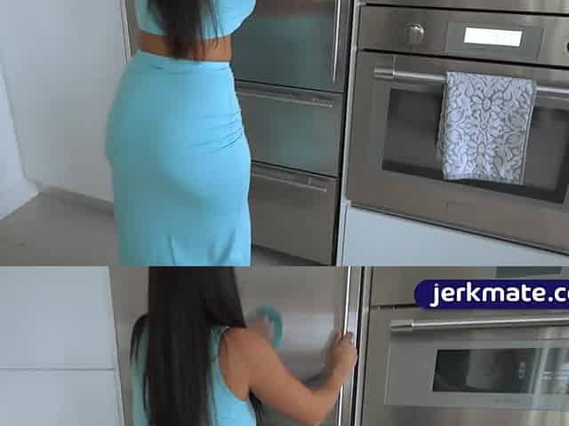 My Large Ass Latin babe Stepmom Teaches Me a Lesson