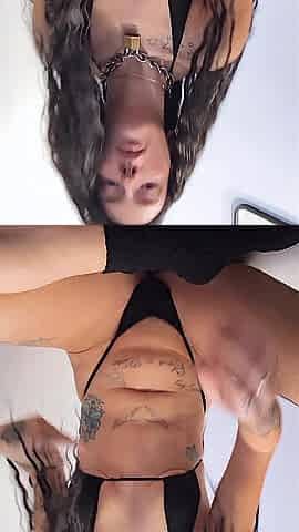 Amateur tattooed cutie plays with herself