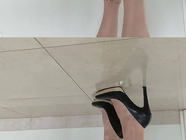 Foot show in high heels -- Dipping and dangling shoeplay