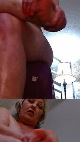 1370 Pantyhose Over Freshly Oiled White Skin with Hot GILF Dawnskye1962