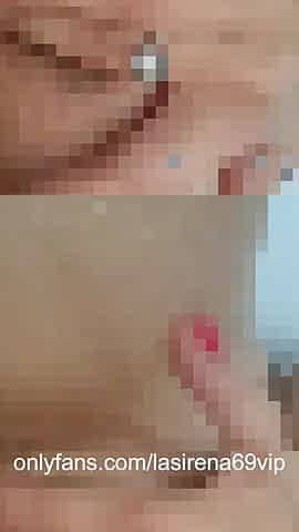 Fingering Her Constricted Vagina In Bathtub