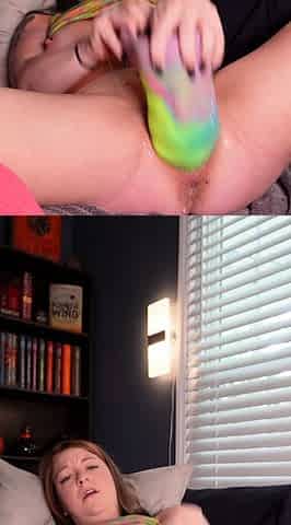 Big boobs horny babe toys her sweet wet hole on cam