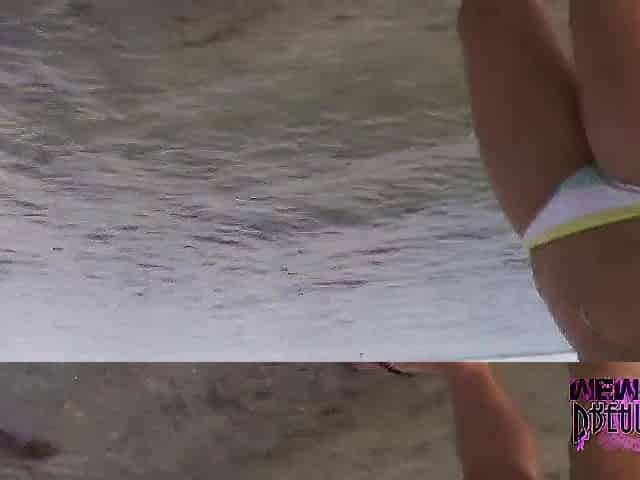 3 All Natural College Gals Flash at the Beach